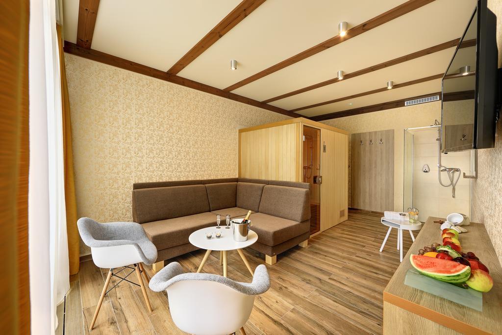 Dolní Vltavice Hotel Resort Relax מראה חיצוני תמונה